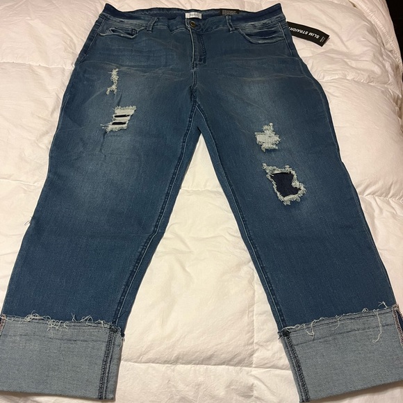 Women’s stretch cropped jeans. NWT Size 18 - Picture 2 of 5